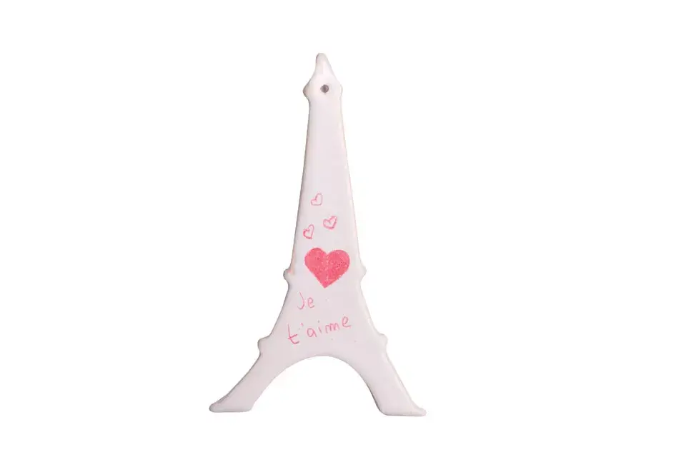 Torre de cerámica blanca para dibujar (Solo para mí, $24)