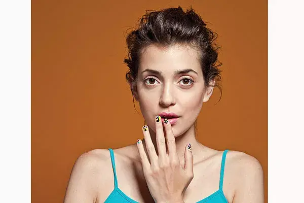 Uñas bien coloridas