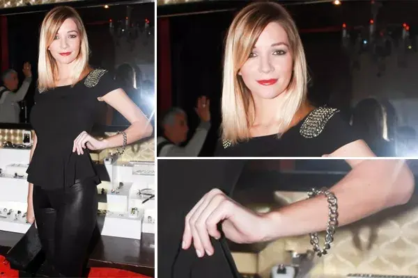 Micaela Breque también se probó joyas para levantar su outfit en total black. ¡Nos gusta su remera con corte péplum!