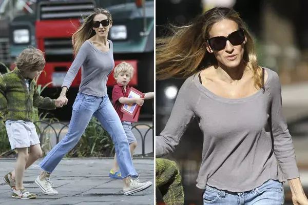 Sarah Jessica Parker, siempre divina aunque esté en remera, jeans y zapatillas