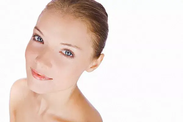 Podés lucir radiante con muy poquito make up; tené en cuenta estos trucos