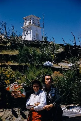 Dalí y Gala en Portlligat
