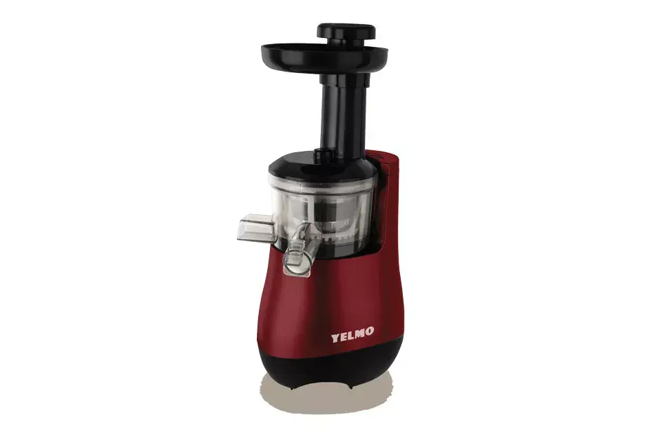 procesa los alimentos a muy baja velocidad, ideal para jugos prensados en frío (Yelmo, $2950)