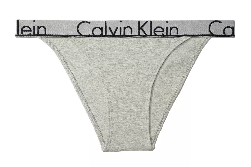 Bombacha de algodón y lycra (Calvin Klein, $510)
