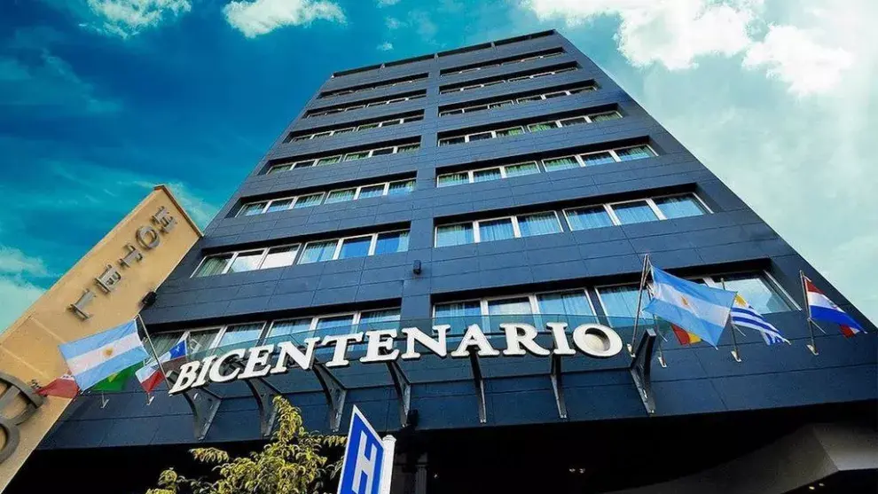Relajate en los circuitos hídricos y permitite un masaje relajante en el spa del Hotel Bicentenario