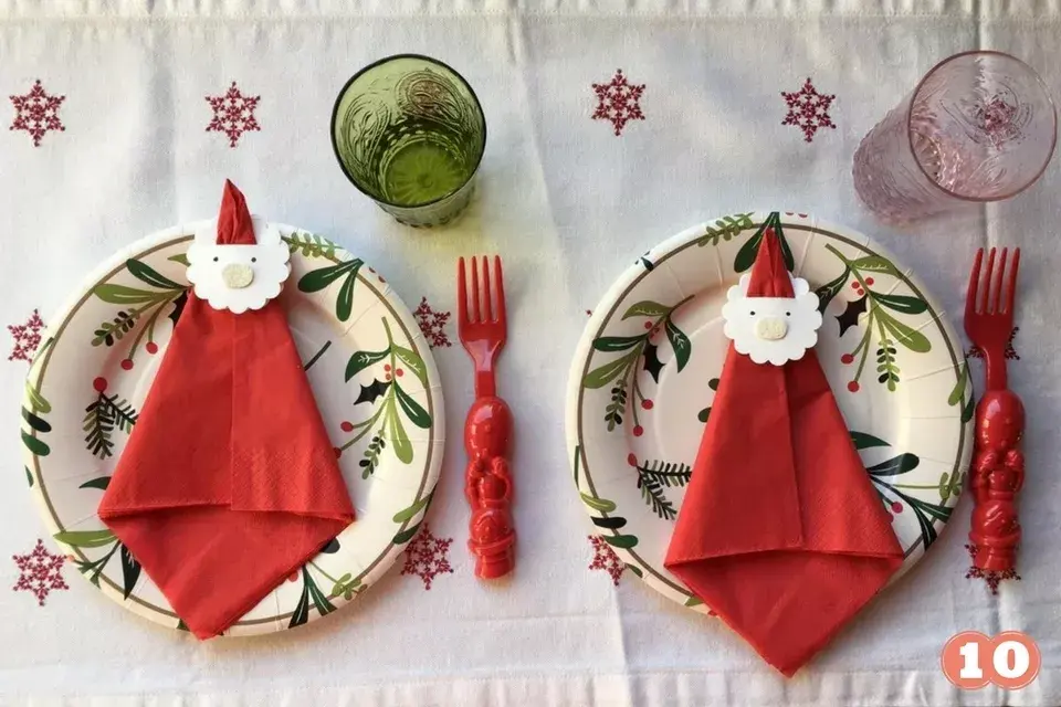 Ideas fáciles y prácticas para decorar la mesa de Navidad.