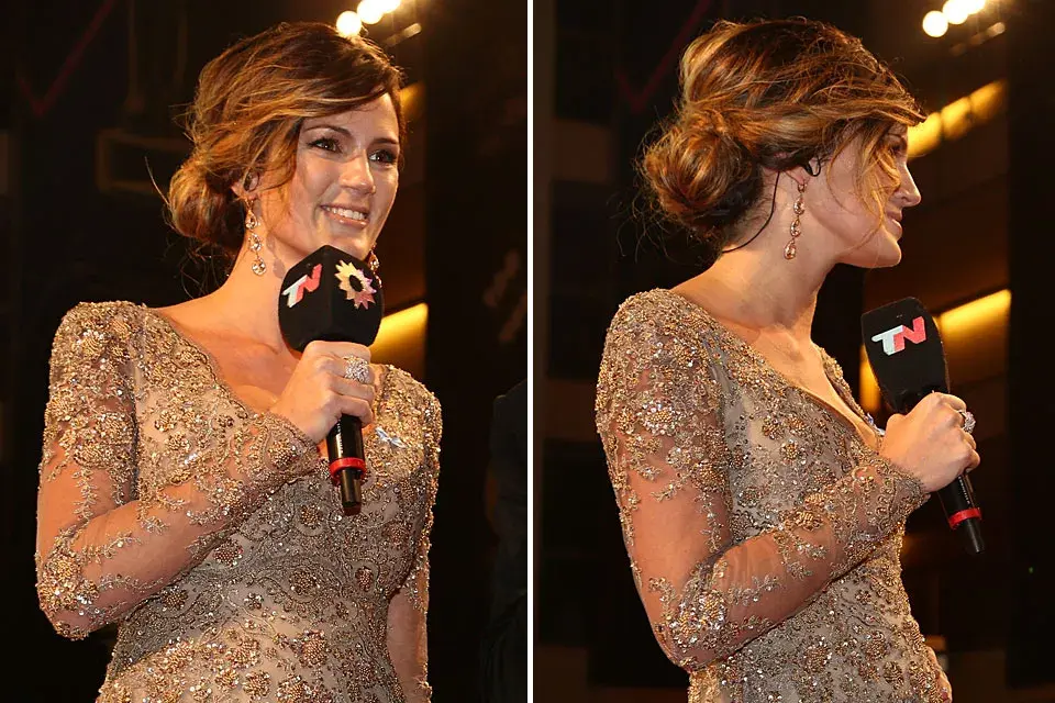 Paula Chavez, con un recogido suelto, con algunas ondas. ¿Parece despeinada?