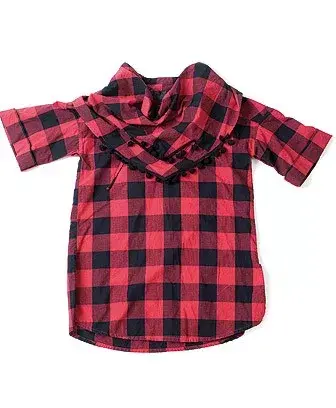 Camisola a cuadros con pañuelo (Asterisco, $220).