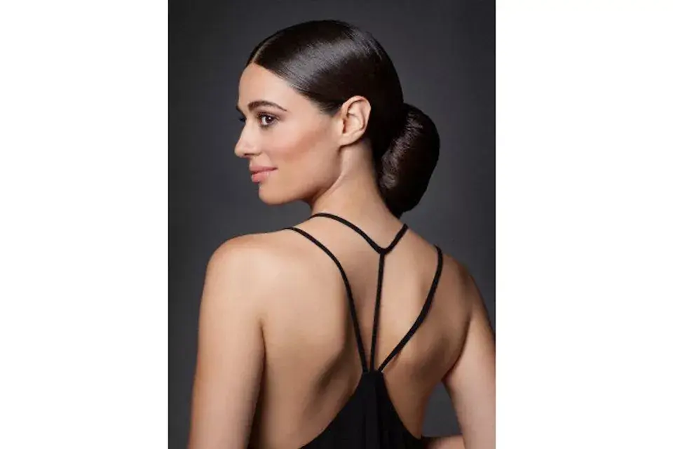 Aprendé los mejores peinados para el pelo en transición