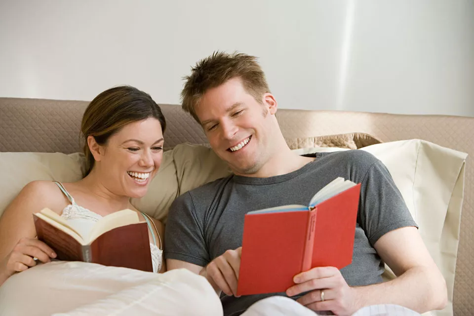 Si compartís el gusto por la lectura mañanera con tu pareja podés cantar ¡Bingo!