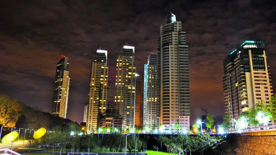 Puerto Madero de noche