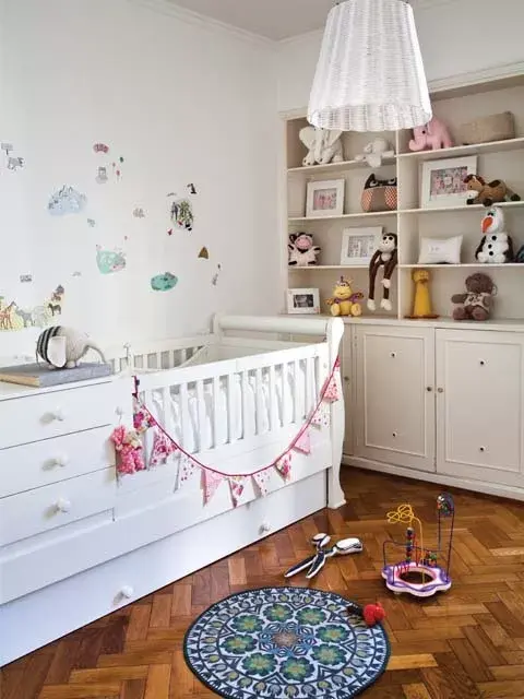 El elefante de crochet que está sobre la cuna, de Miga de Pan, fue el primero que tuvo Calita y el que le dio la idea a Nani de encargarle a su creadora, Adriana Torres, uno de rinoceronte para armar un blend para niños.