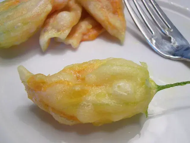 Flores de Zucchini rellenas