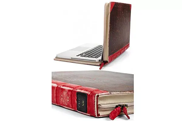 Una funda para laptop en forma de un volumen de enciclopedia; ¿la usarías?