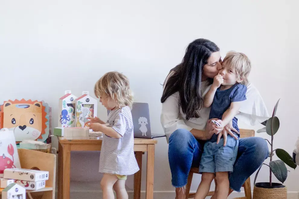 Florencia con sus hijos Felipe y Salvador de 2 y 4 años: "ellos fueron y siguen siendo mi mayor inspiración". 