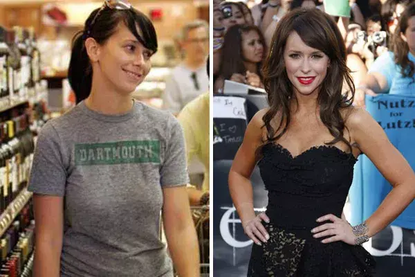 Jennifer Love Hewitt en el súper vestida de entrecasa