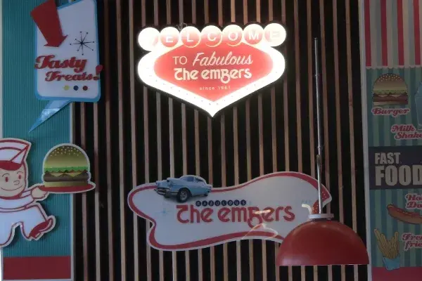 El local de The Embers en Nordelta, una alternativa más juvenil y moderna