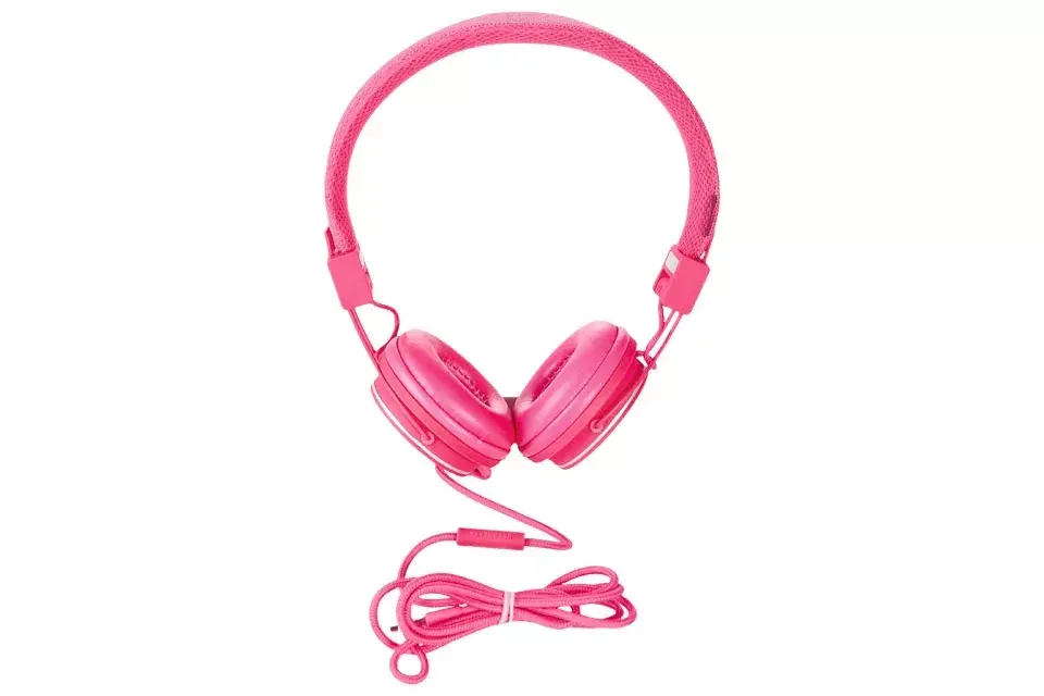 Acolchonaditos (Urbanears by Staples, $296, 45).