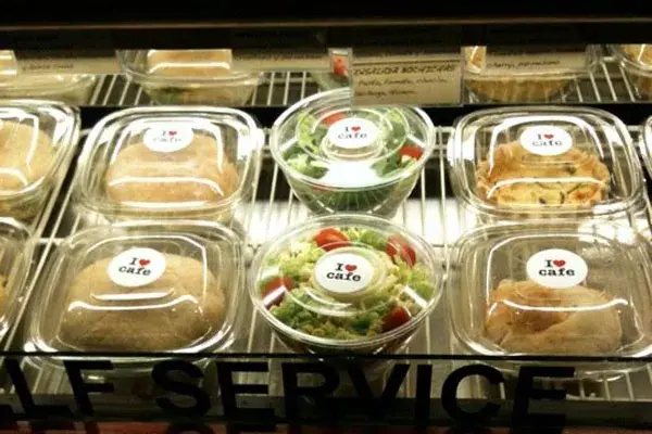 Su especialidad: las distintas variedades de café y los frappé