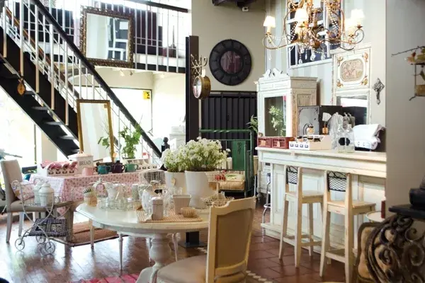 Los puestos del Puerto de Frutos se multiplicaron y también florecieron nuevos polos gastronómicos