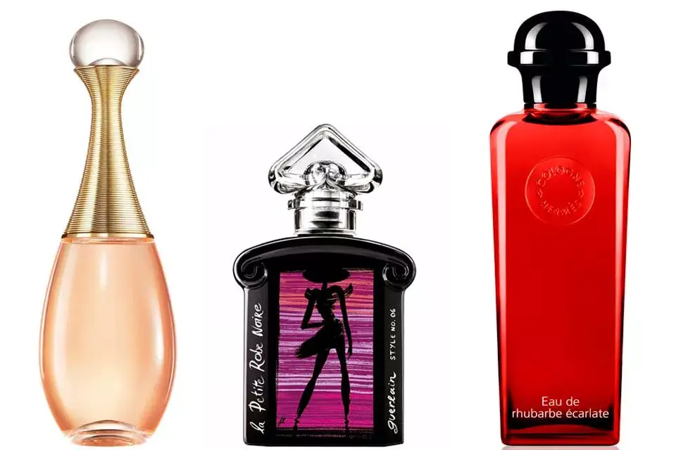 (J’Adore Injoy, de Dior EDT 100mL, 2150$) / (Eau de rhubarbe écarlate, de Hermes EDT 100mL, $2700) / (La Petite Robe Noire -edición limitada- EDP 50mL, $1620)