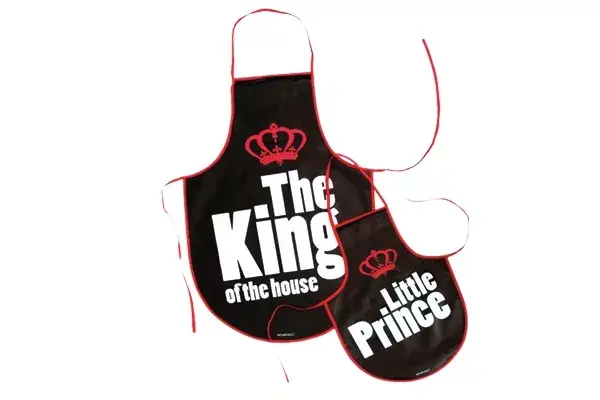 Para los amantes de la cocina. Delantales de vinilo (Mi papá cocina 
(acabajo, $189)