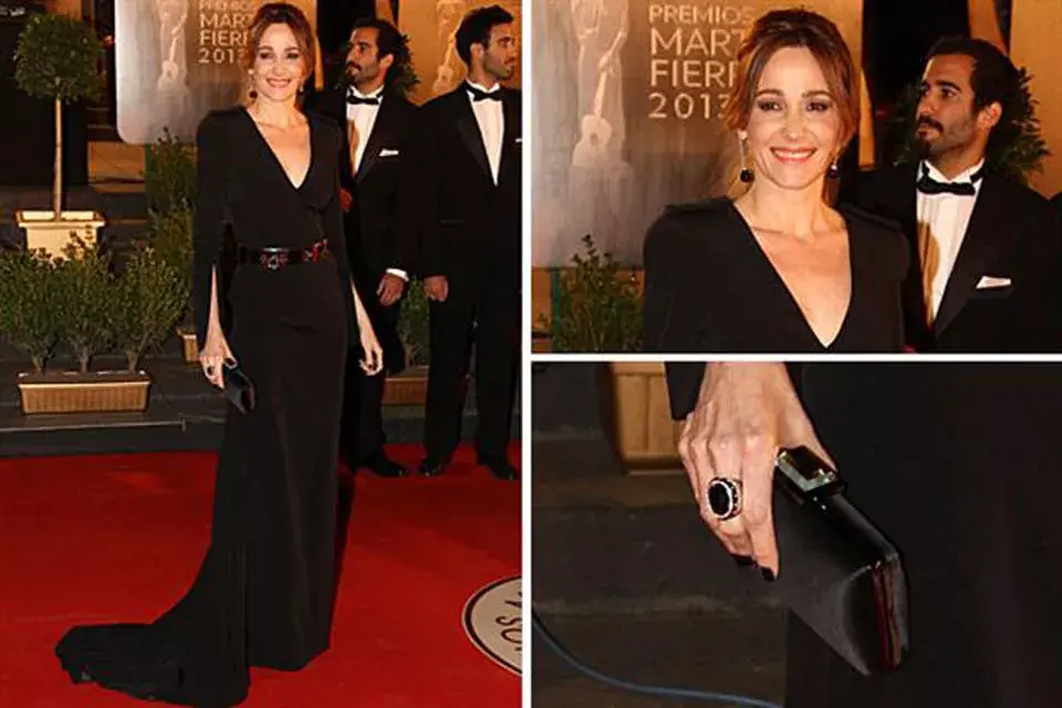 Y por último, Verónica Lozano eligió un look en total black  con corte en la cintura que le quedaba muy bien; ¡Un clásico que nunca falla!