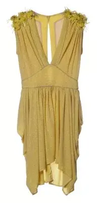 Ruedo irregular con escote pronunciado (Amores Trash Couture en Thenetboutique.com, $1695)