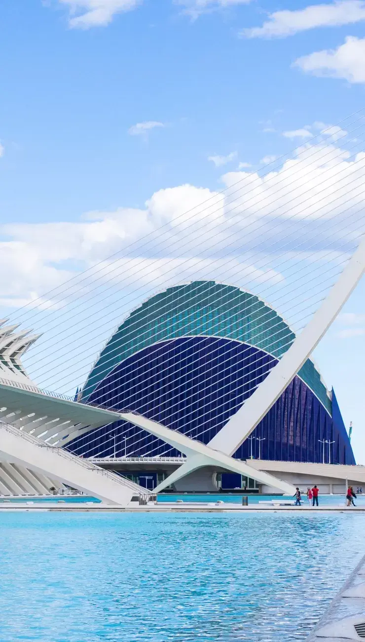 La Ciudad de las Artes y la Ciencia, con la marca del arquitecto Calatrava