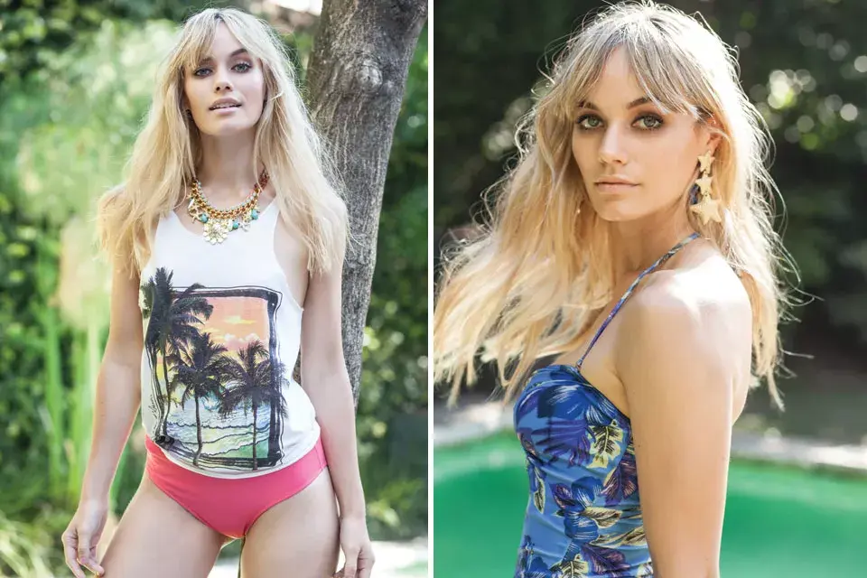 Musculosa estampada (Paula Cahen D Anvers, $390). Traje de baño (Clara, $600). Aros de estrellas (Dolores Iguacel, $ 220)