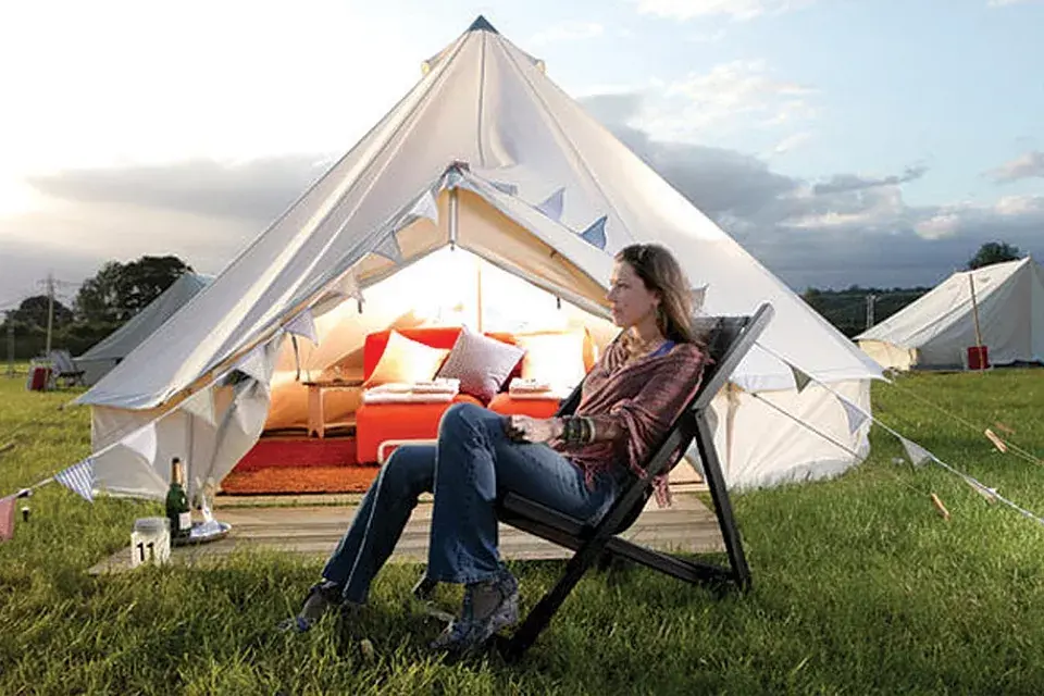 The Pop-up Hotel instaló sus carpas (con check-in) en el campo durante el festival de Glastonbury