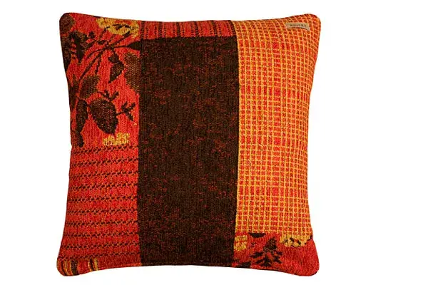 Rústico, combina colores vibrantes con los clásicos tonos tierra (Huitrú, $75)
