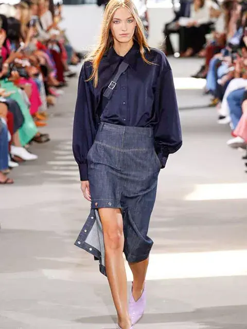 Chanel diseñó un modelo geométrico con apliques de plástico