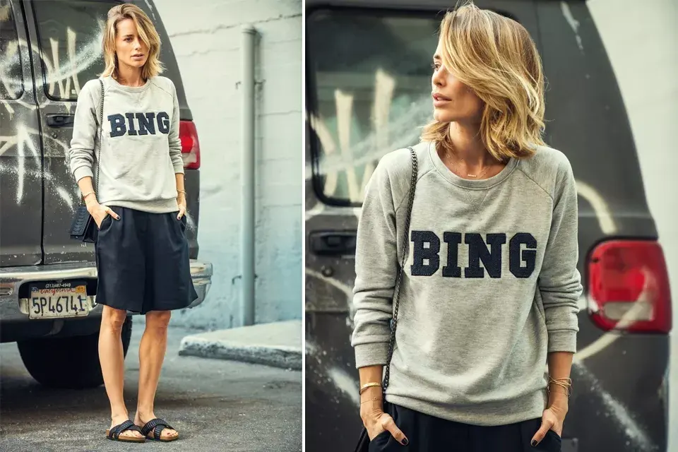 ¿Qué tal este look con aires deportivos? Nos encanta ese buzo de su marca