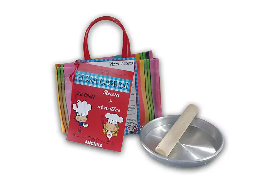 set de cocina con un recetario para elaborar galletitas y muffins (Anchus, $120)