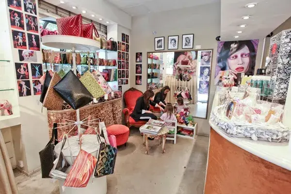 Los locales de Regina están estratégicamente distribuidos por la ciudad