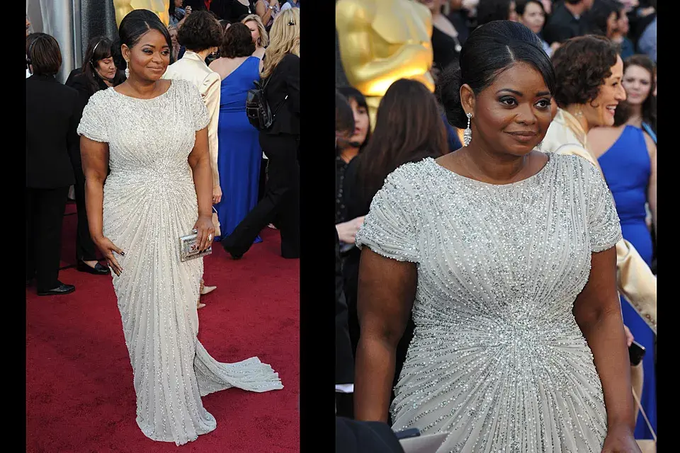 Octavia Spencer, la ganadora del Oscar por mejor actriz de reparto, eligió al diseñador Tadashi Shoji para que le hiciera este vestido drapeado color marfil con lentejuelas