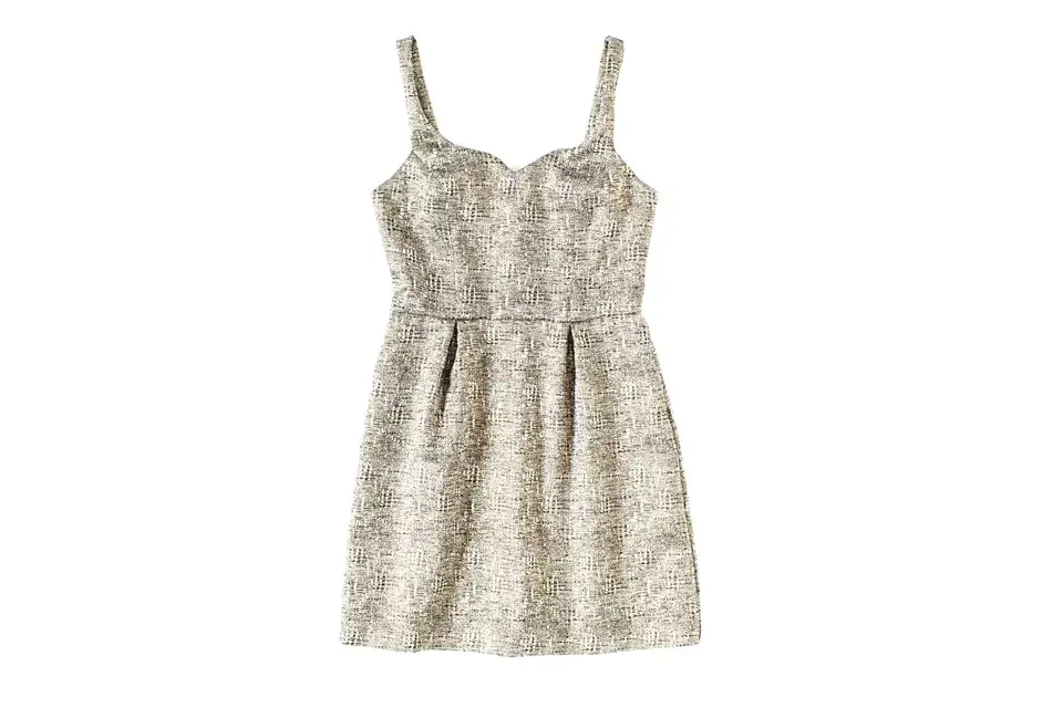 Vestido gold para fiestas en la playa (Clara, $1300)