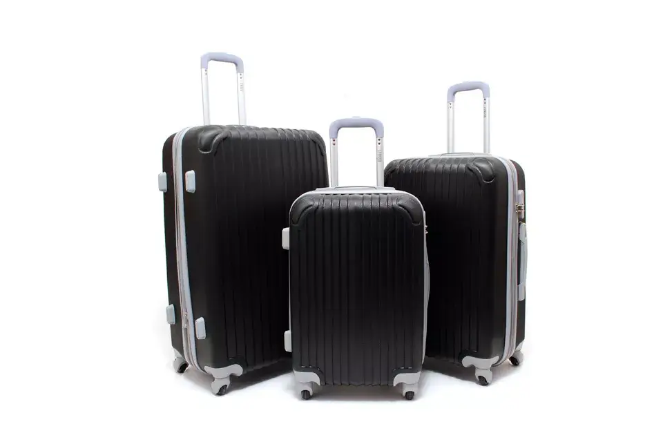 Set de valijas rígidas, varios colores (Top 3, $4375)