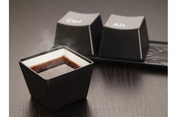 Para un fanático de la tenconolgía, qué mejor que tener este set de tazas Ctrl-Alt-Delete