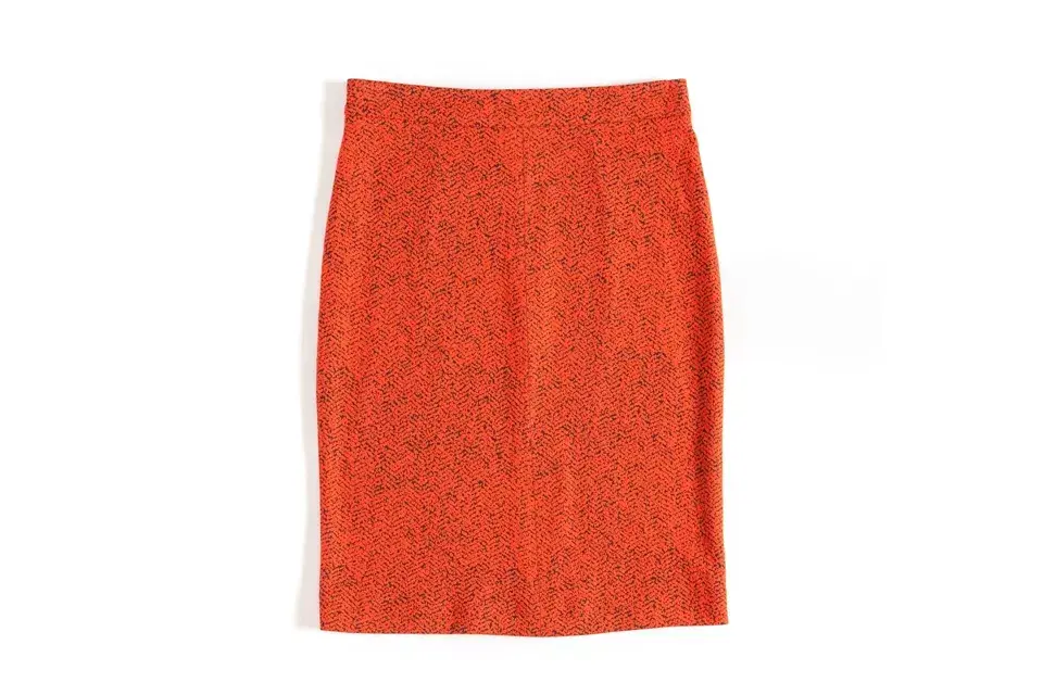 Falda lápiz (Clara x Julieta Cardinali, $680)