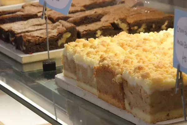 Si te gusta el café, no podés dejar de tomarte uno acá. La contextura cremosa y su sabor te transportan a Italia