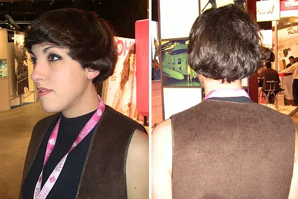 Bien corto, con la nuca descubierta