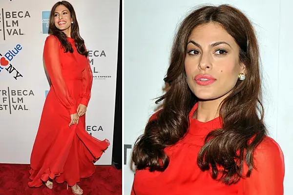 Más tapada que de costumbre, Eva Mendes eligió un vestido de gasa de Gucci en rojo vibrante