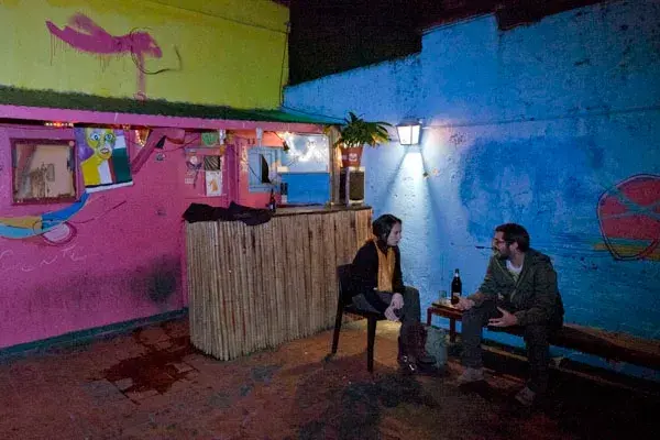 En este bar podés disfrutar de buena música, arte y conocer gente nueva