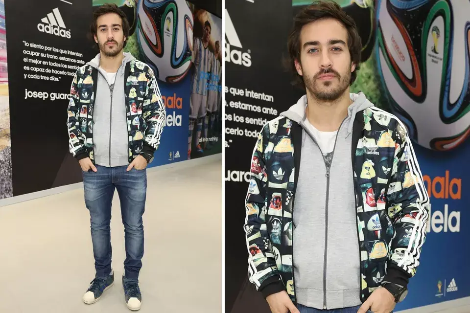 Nicolás Francella también fue a conocer el local y sumó una camperita estampada a su look. ¿Qué te parece?