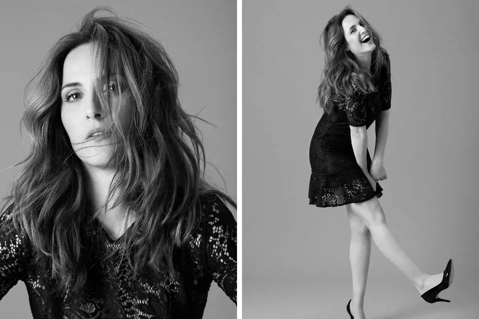 VESTIDO (GIESSO, $1800), ZAPATOS (A PIE BY GRIMOLDI, $1100)