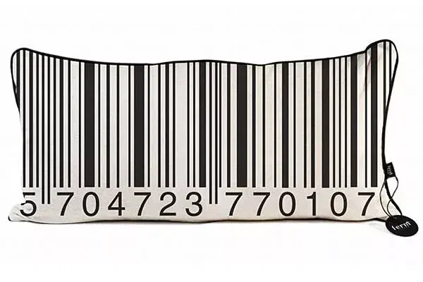 ¿Decorarías tu casa con este almohadón con código de barras?
