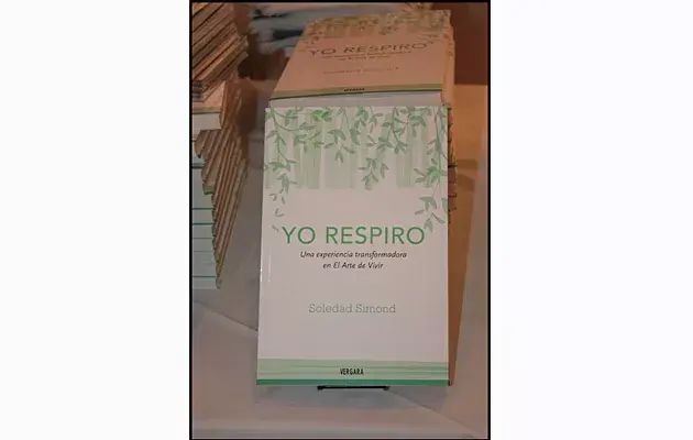 Librito expuesto