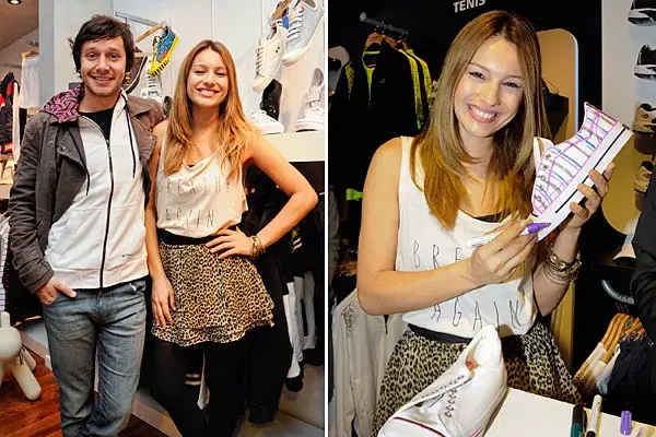 Pampita  y Benjamín Vicuña estuvieron en el nuevo local de Topper en Unicenter, donde customizaron zapatillas; divina la pollerita de estampa leopardo!
